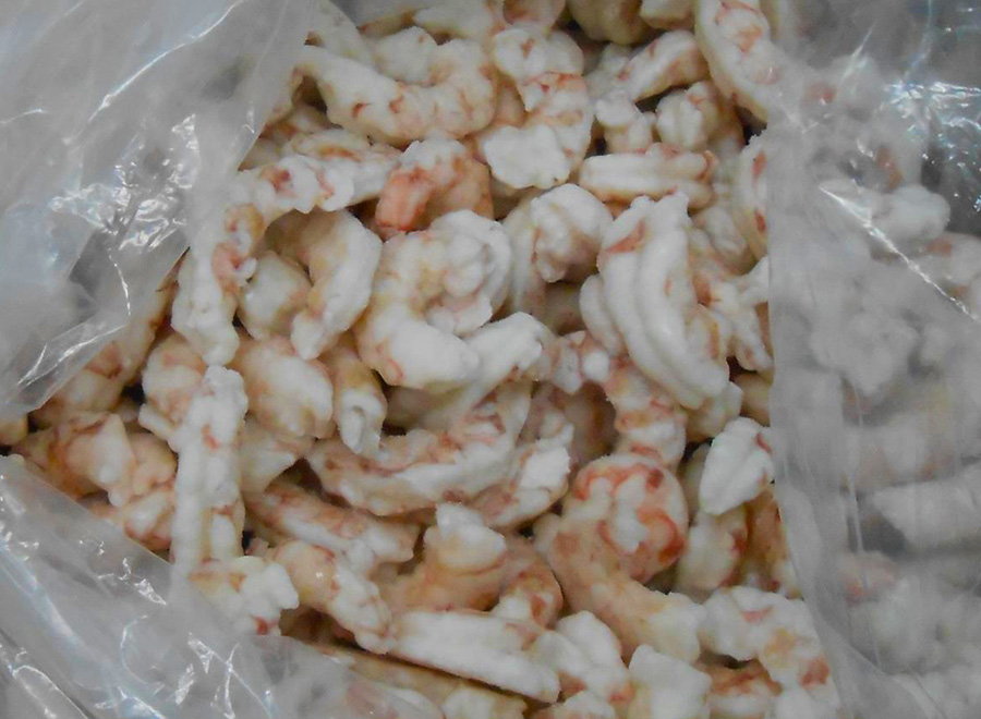Value added formats red shrimp peeled and deveined tail