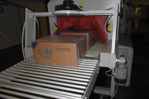 shrinkwrapping machine